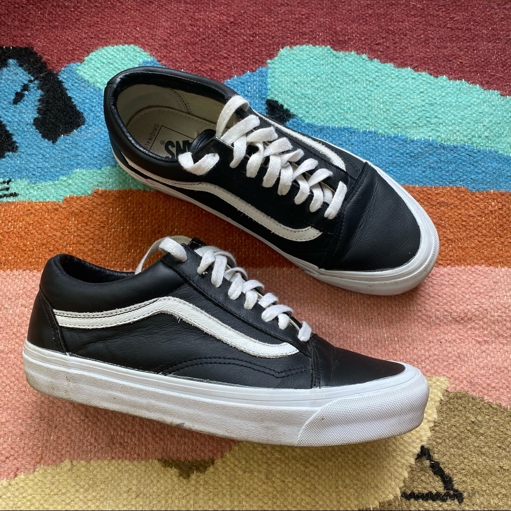OG Old School LX Sneaker Vault by Vans (Leather)